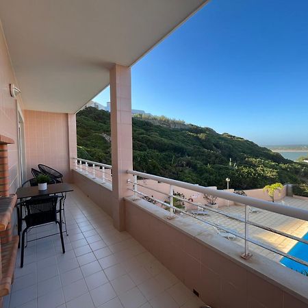 Varanda Rosa Da Baia Sao Martinho do Porto Luaran gambar